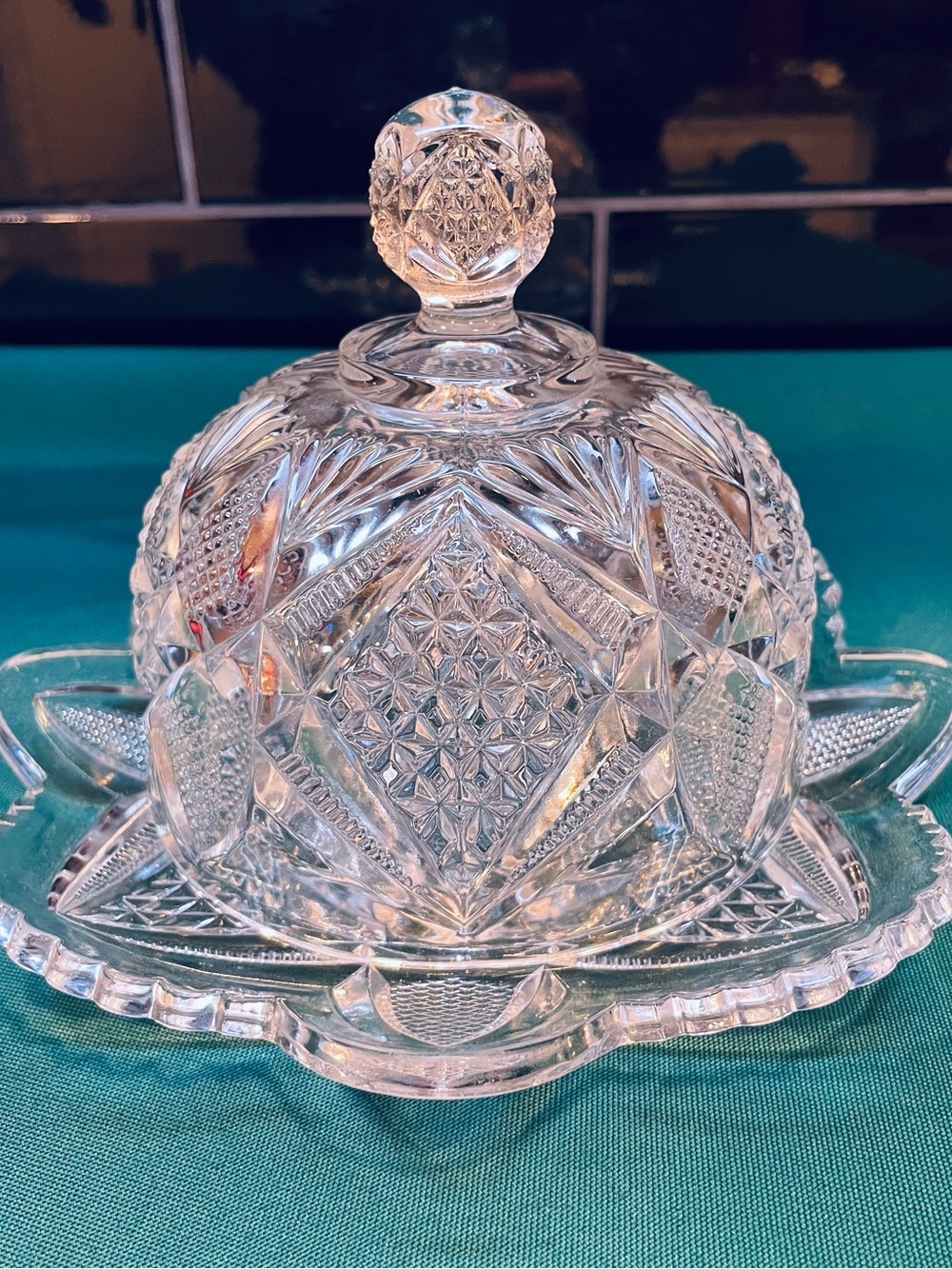 Beautiful antique cut glass domed lid cheese/butter dish with scalloped edge